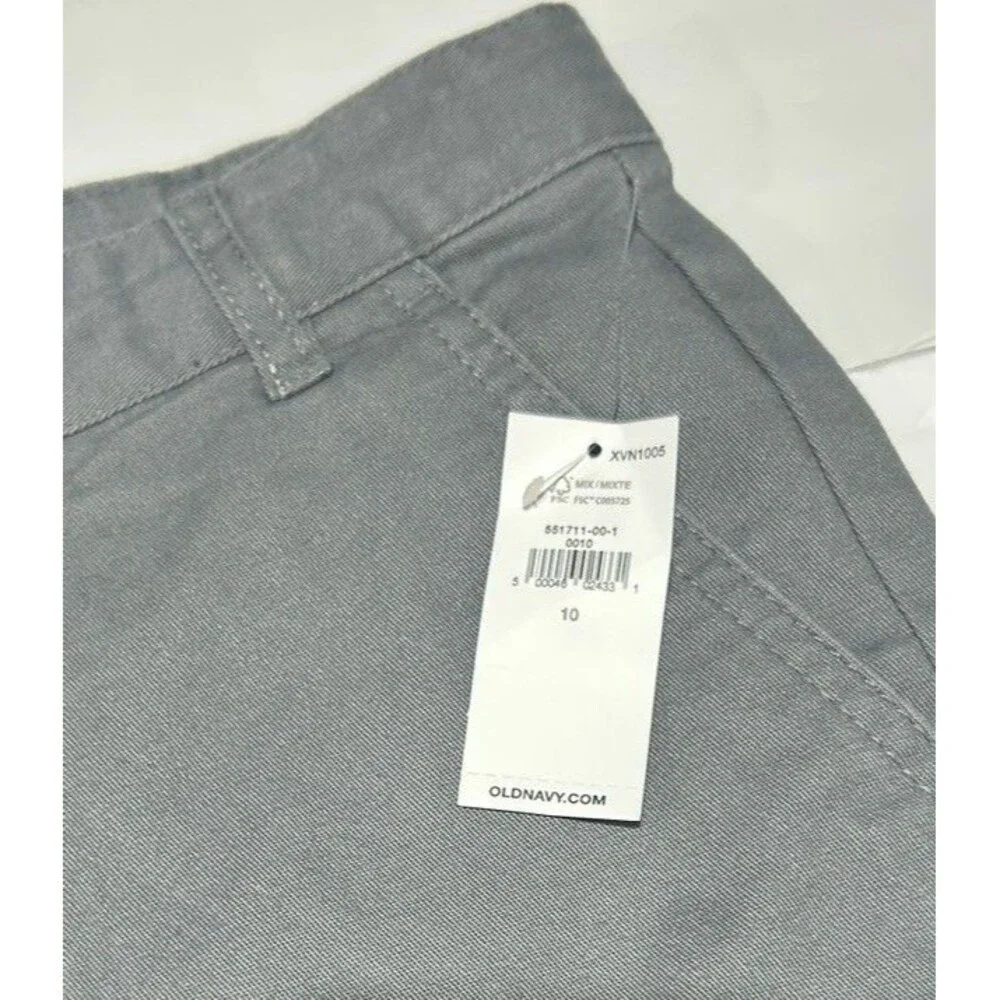 Old Navy Gray Flat Front Chino Shorts Boys Size 10 Adjustable Waist NWT